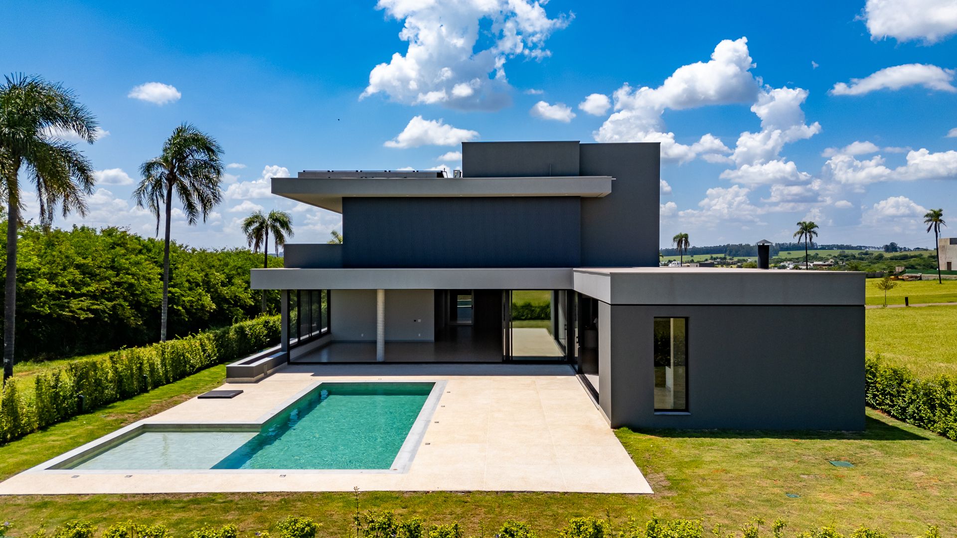 CASA 1.000m², 5 Suítes, 3 Vagas por Alexrandre Chaguri na Fazenda Alvorada