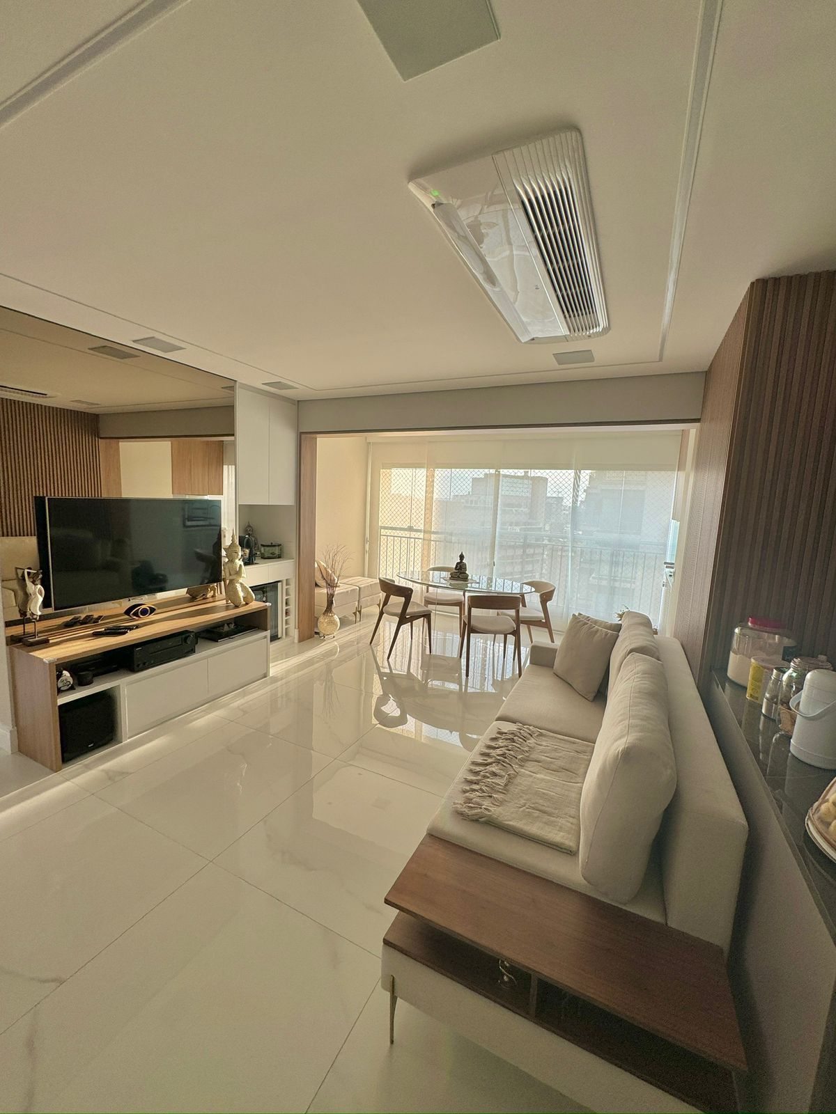 APARTAMENTO de 77m² em MOEMA