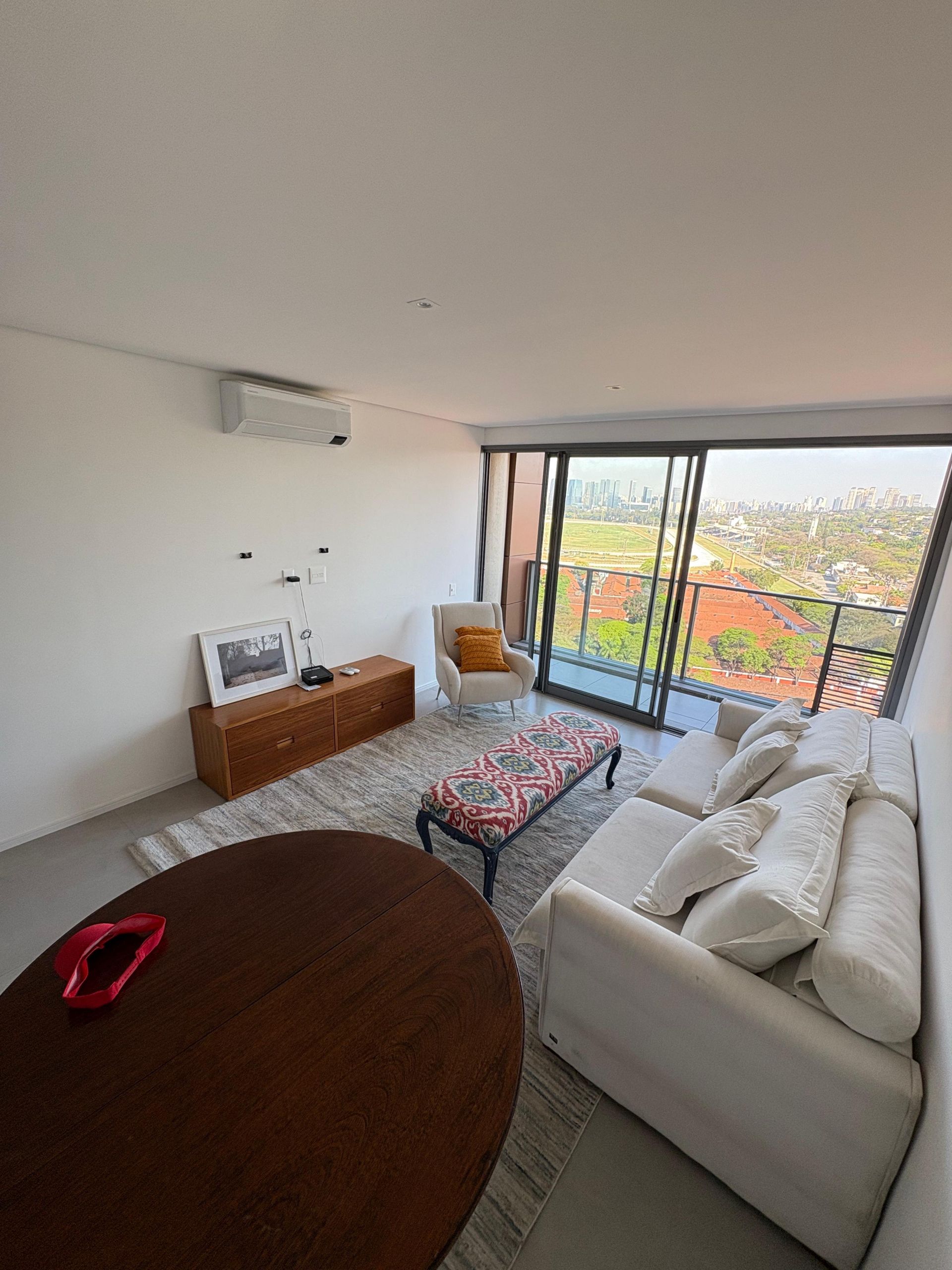 APARTAMENTO de 57m² em PINHEIROS