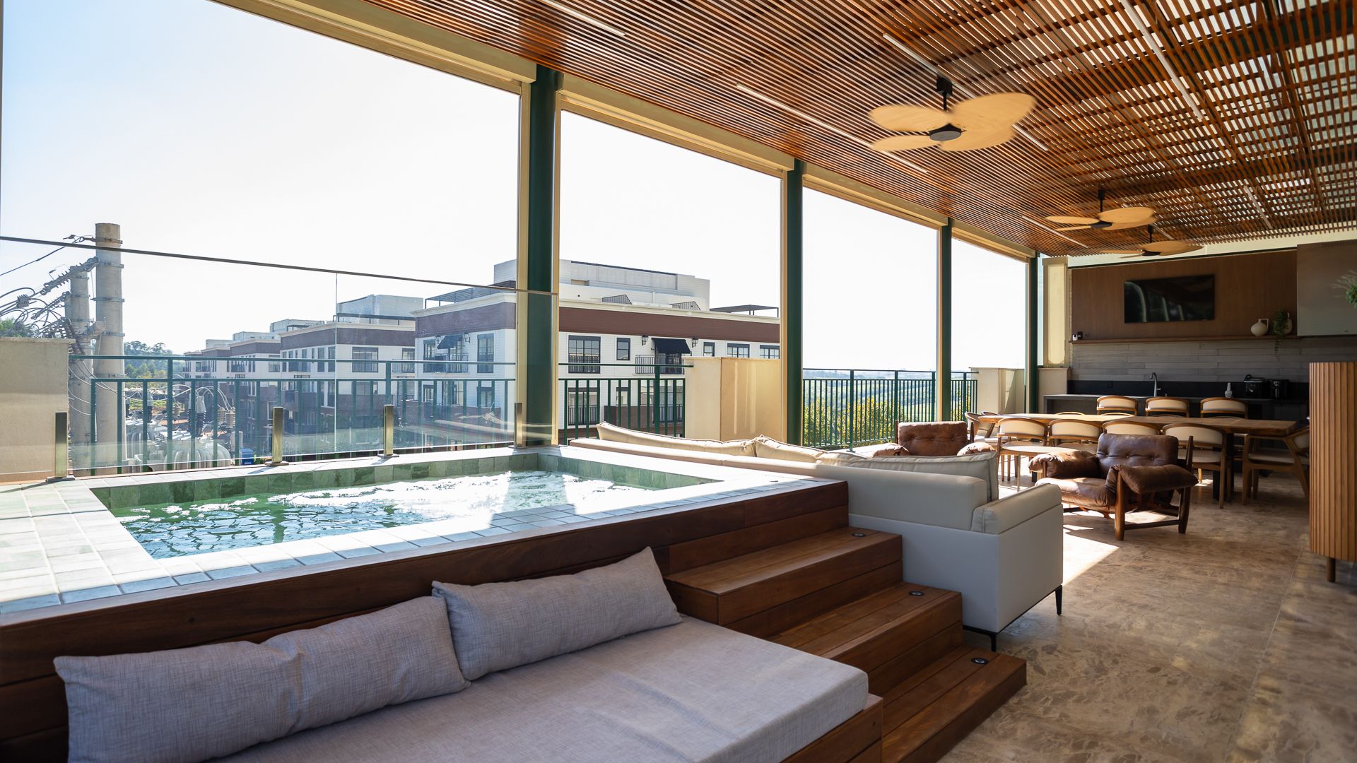 APARTAMENTO 276m², 2 Suítes, 2 Vagas com Vista Panorâmica no Boa Vista Village