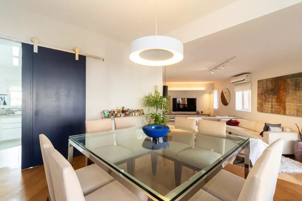 APARTAMENTO ESPAÇOSO 217M² 4 Suítes e 3 vagas no Itaim Bibi