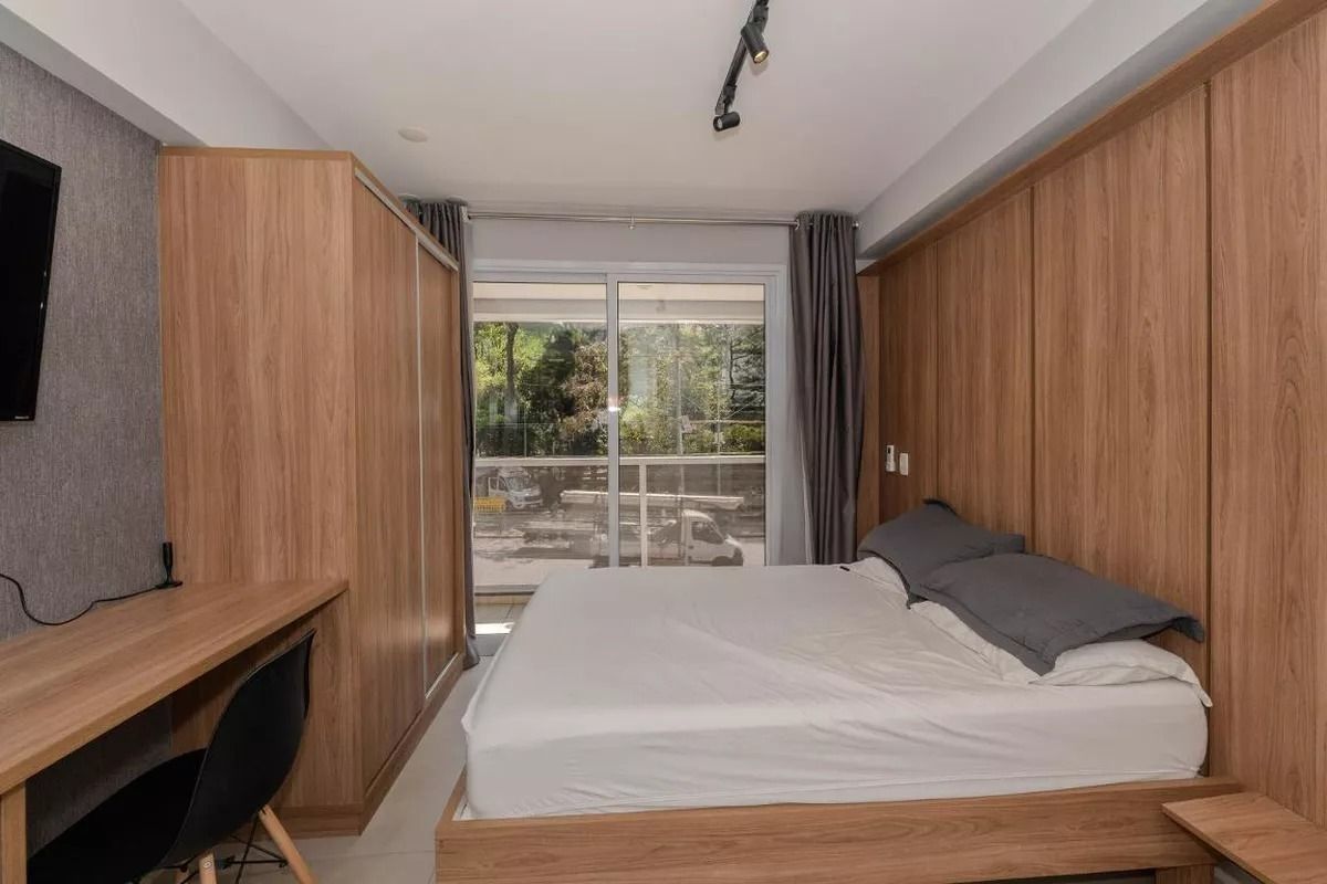 STUDIO MOBILIADO 28m² na CONSOLAÇÃO