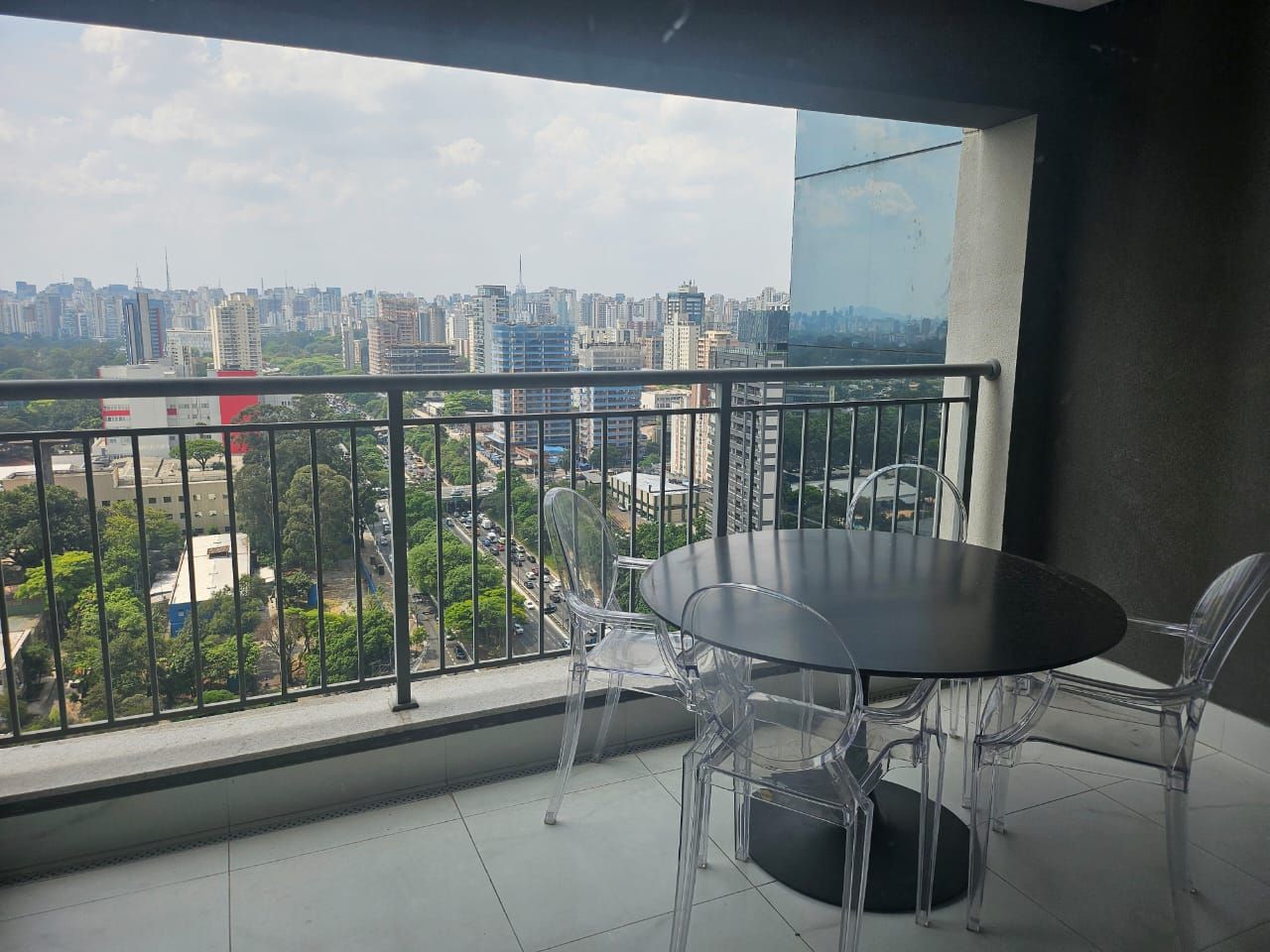 STUDIO MOBILIADO 35m² EM MOEMA