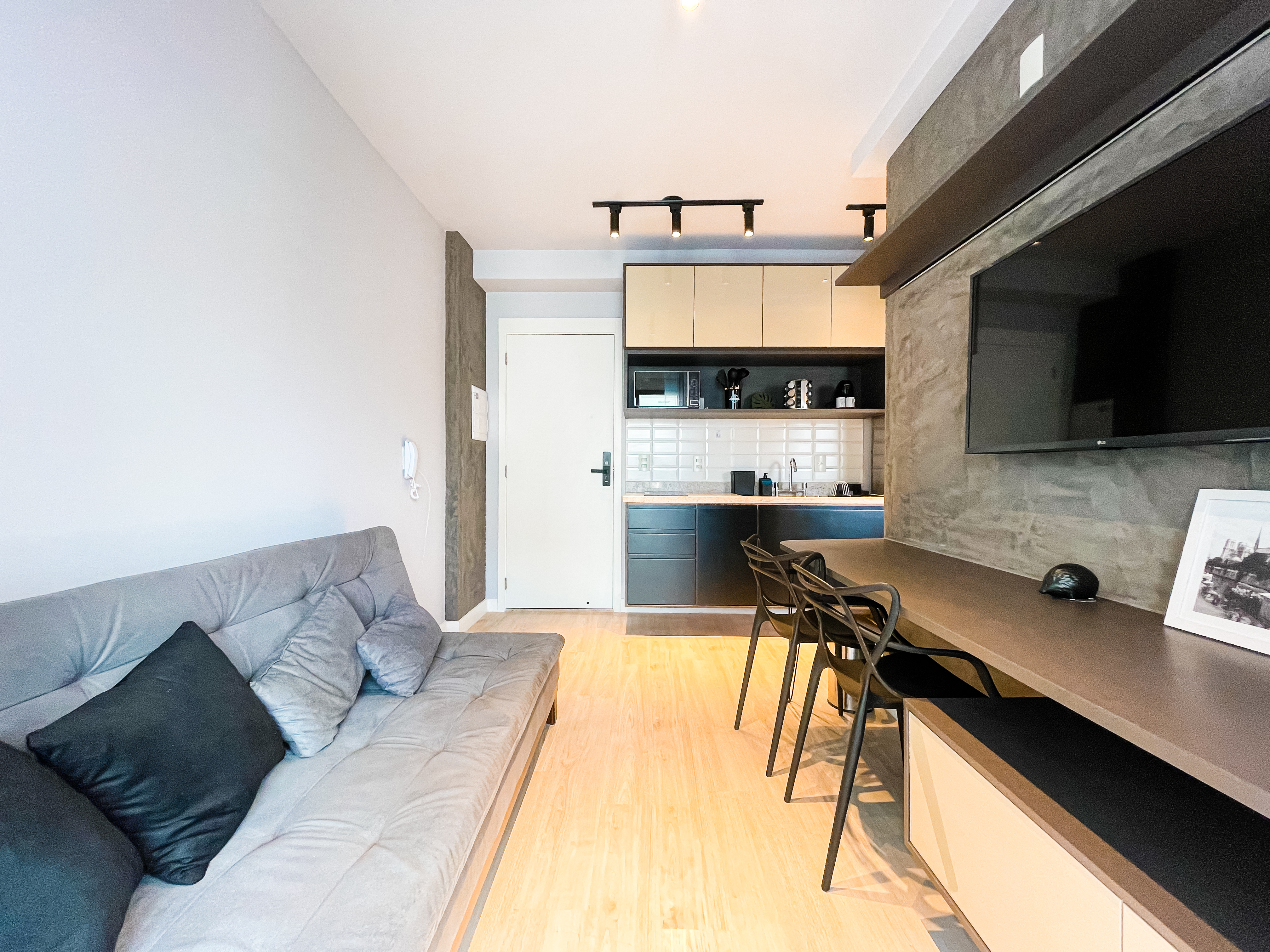 STUDIO MOBILIADO 28m² 1 vaga a 550m da Av. Paulista