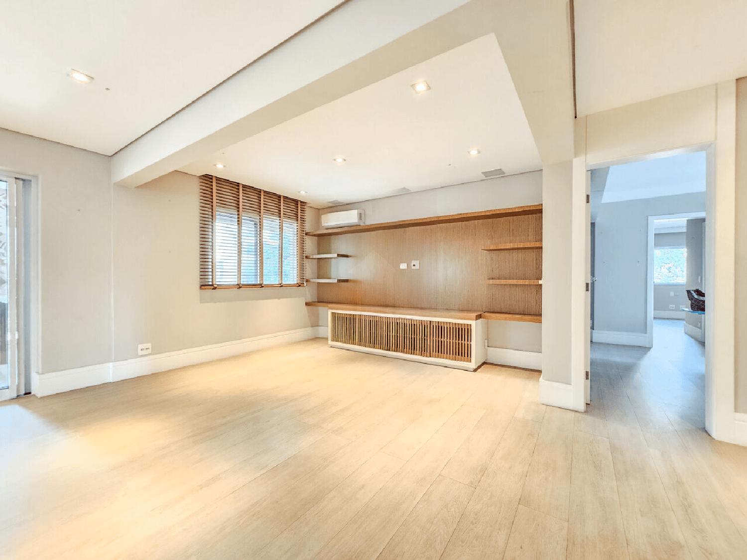 APARTAMENTO ESPAÇOSO 220m² com 3 suítes no Itaim Bibi