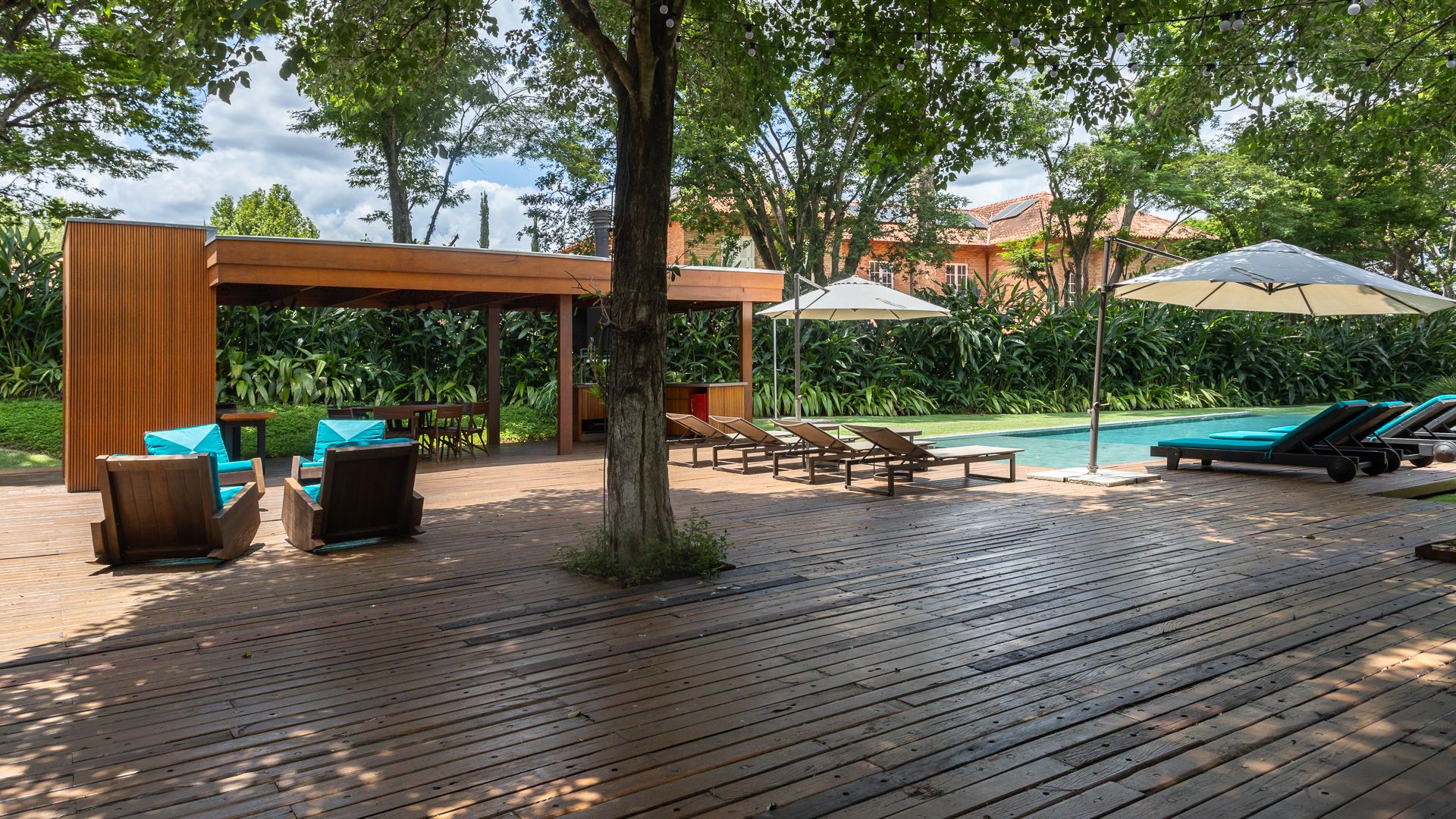 CASA 3.023m², 5 Suítes e 4 Vagas pelo Stúdio MK 27 na Fazenda Boa Vista